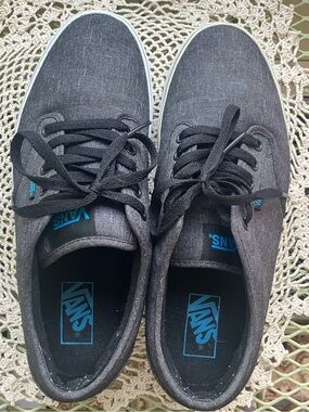Vans Men’s Black Canvas Low-Top Sneakers with Blue Logo Size 10
